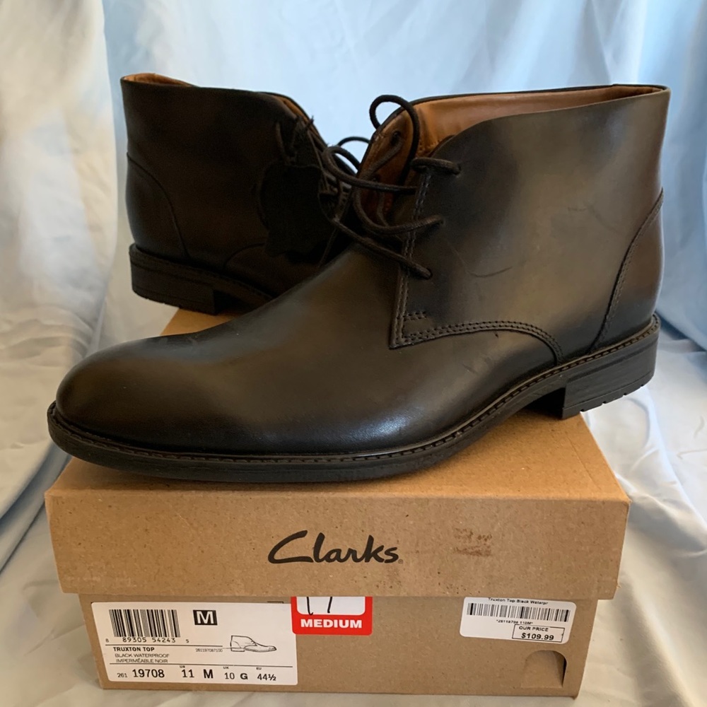 Clarks dress shoes
